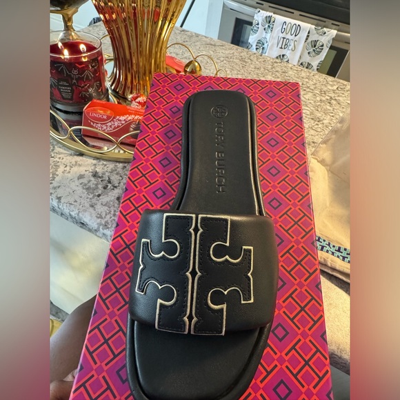 Slides - Picture 4 of 4